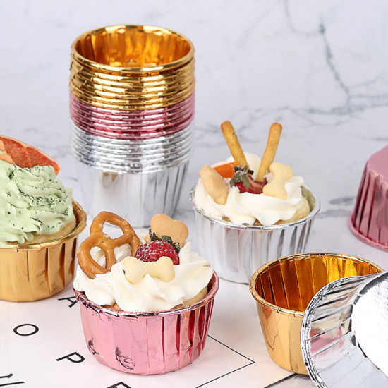 https://www.bakeshake.co.in/image/cache/catalog/products/aluminium%20foil%20baking%20cup%20muffin%20liner%20gold%20rose%20gold%20silver%202-550x550.jpg
