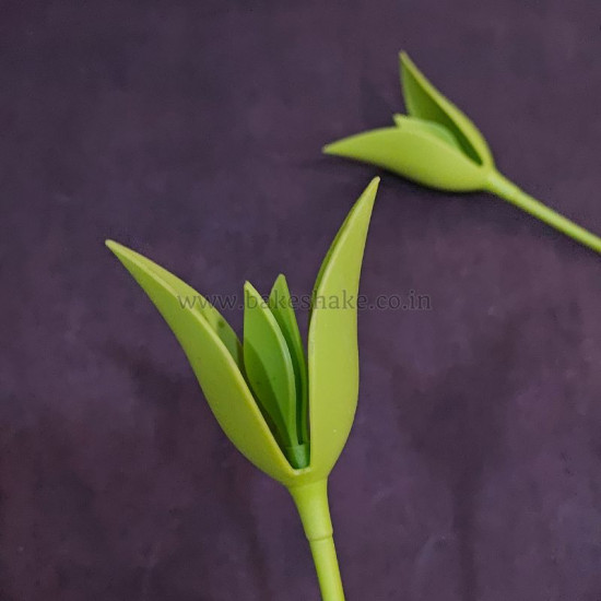 Artificial Flower Bud For Hidden Message On Cake 1 Piece